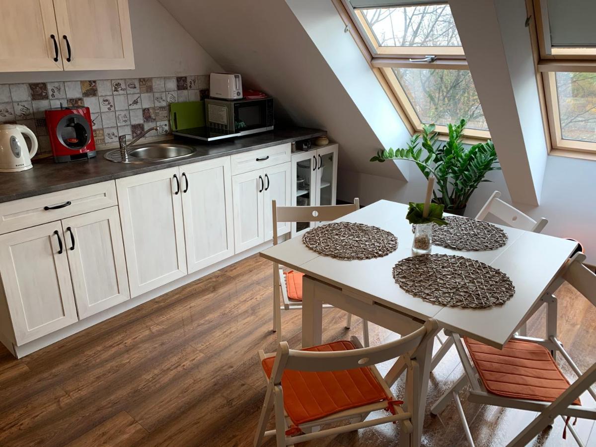 Sky view Condo in Tarnowskie Góry Exterior foto